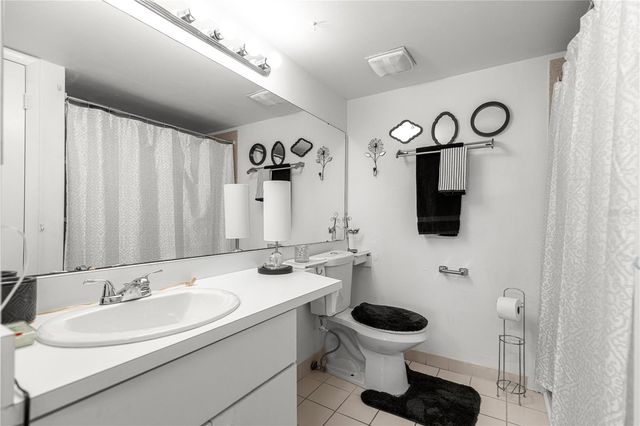 628 MIDWAY DRIVE B, Ocala, FL 34472