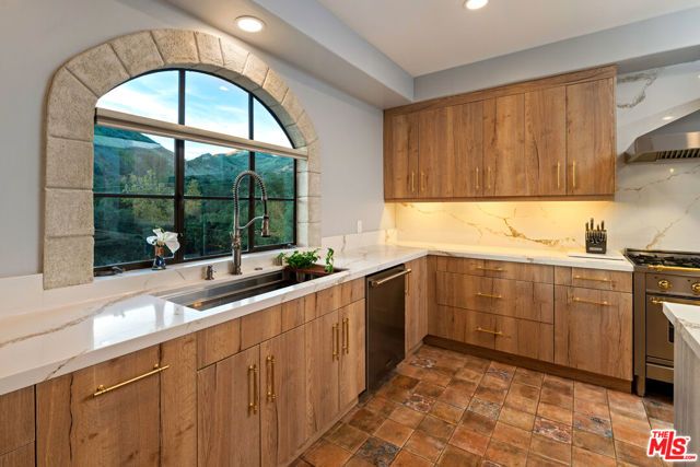 503 Vera Canyon Drive, Malibu, CA 90265