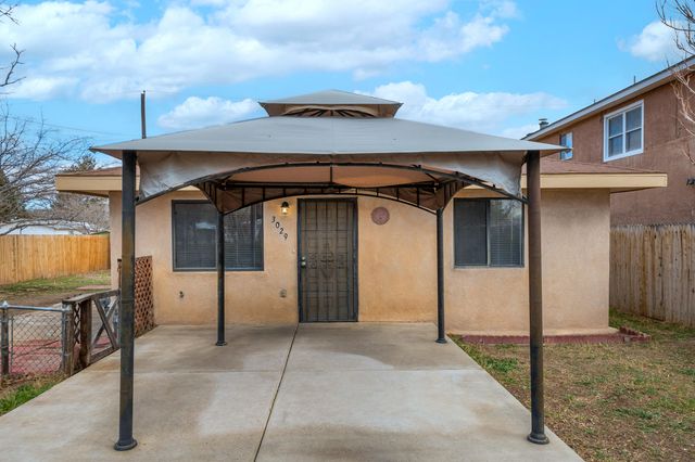 3029 Hudson Circle NW, Albuquerque, NM 87107