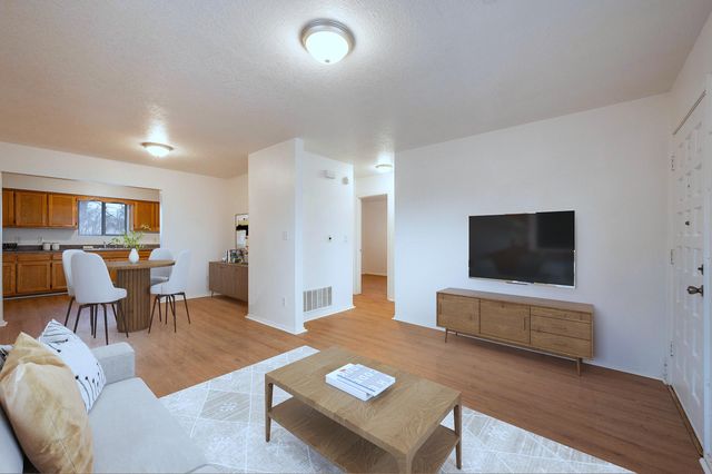 3029 Hudson Circle NW, Albuquerque, NM 87107