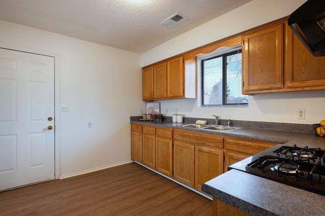 3029 Hudson Circle NW, Albuquerque, NM 87107