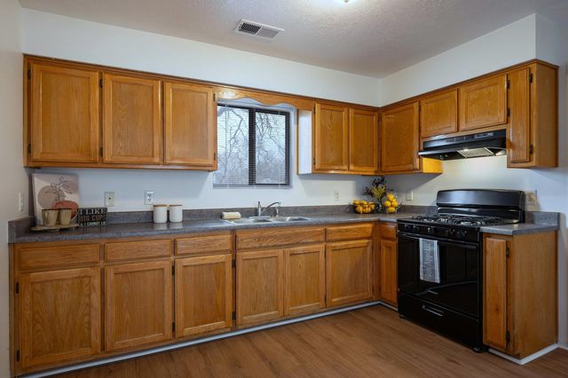 3029 Hudson Circle NW, Albuquerque, NM 87107