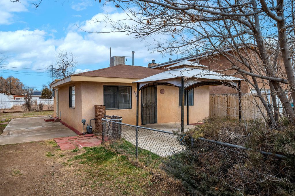 3029 Hudson Circle NW, Albuquerque, NM 87107