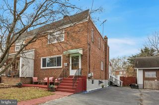 222 COLLINGDALE AVE, Darby, PA 19023