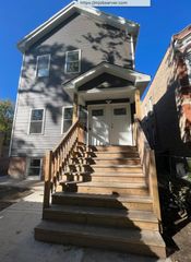 6448 S Saint Lawrence Avenue 2, Chicago, IL 60637