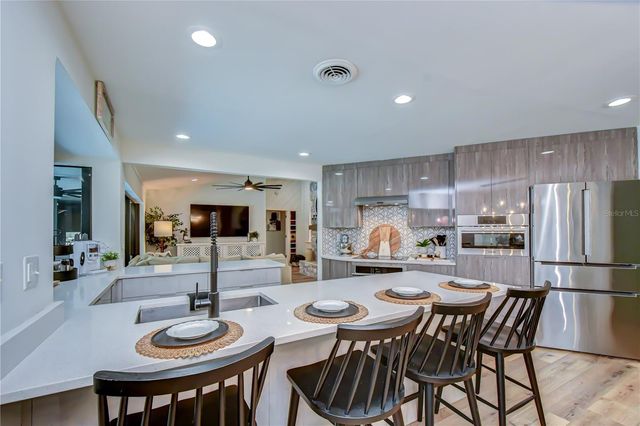 2980 BRIDLEWOOD DRIVE, Palm Harbor, FL 34683