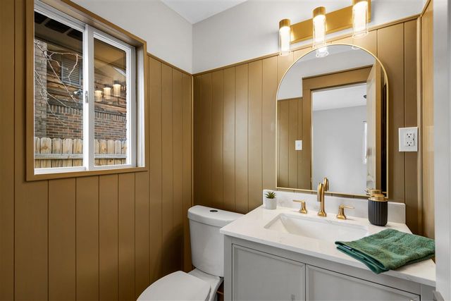 3822 NW Meadowbrook Dr, Lawton, OK 73507