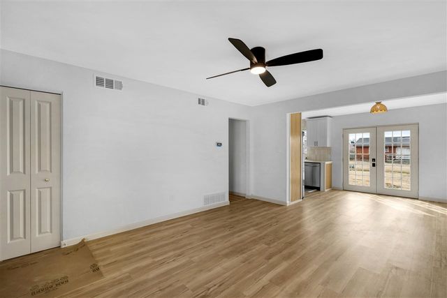 3822 NW Meadowbrook Dr, Lawton, OK 73507