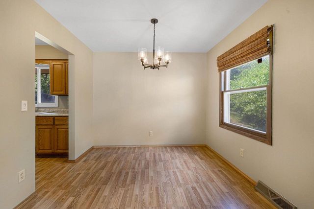 103 Debbie COURT, Waukesha, WI 53189