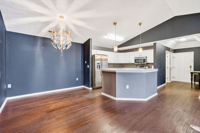 6200 Harbour Pointe, 301, Columbus, OH 43231