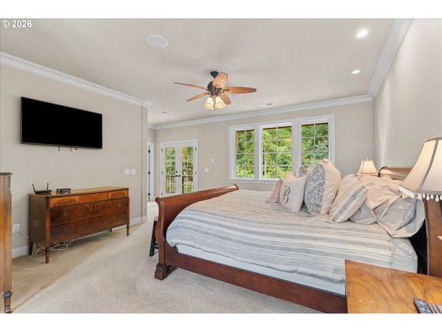 17370 CANYON Dr, Lake Oswego, OR 97034