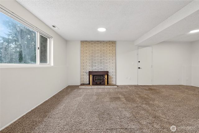 28 Madrona Place, Dupont, WA 98327