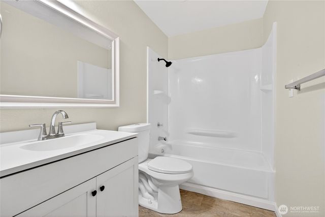 28 Madrona Place, Dupont, WA 98327