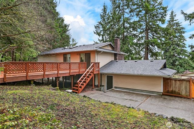 28 Madrona Place, Dupont, WA 98327