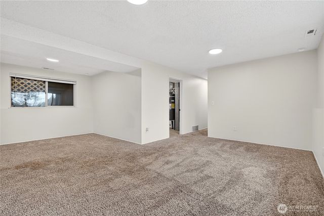 28 Madrona Place, Dupont, WA 98327