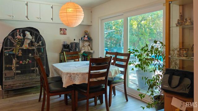 2925 Roanoke Court, Bakersfield, CA 93306