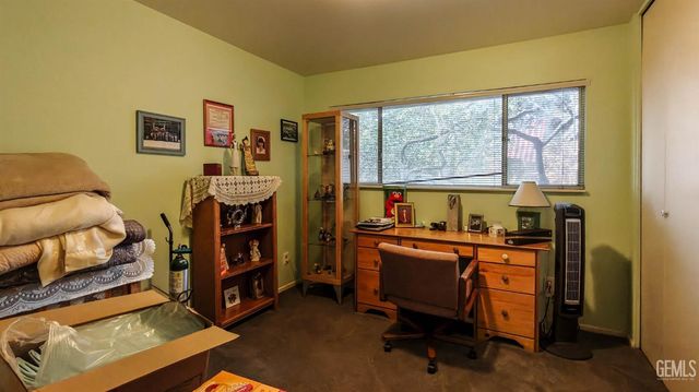 2925 Roanoke Court, Bakersfield, CA 93306