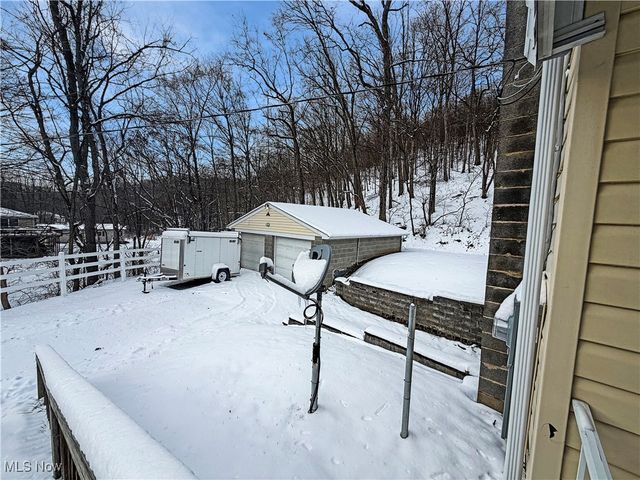 2341 Hardins Run Road, New Cumberland, WV 26047