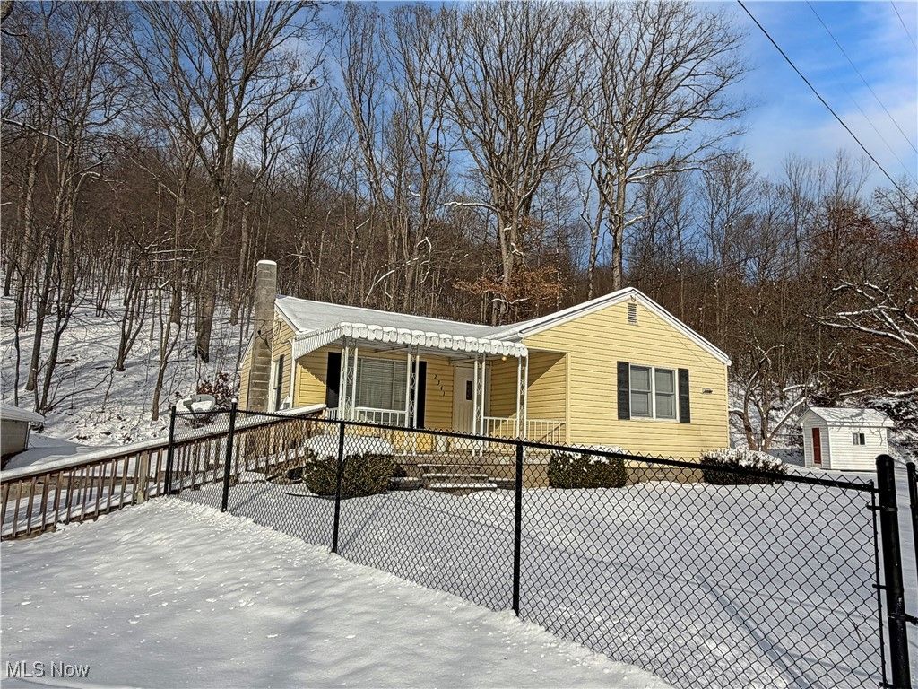 2341 Hardins Run Road, New Cumberland, WV 26047