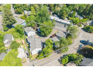 4445 Sw GARDEN HOME Rd, Portland, OR 97219