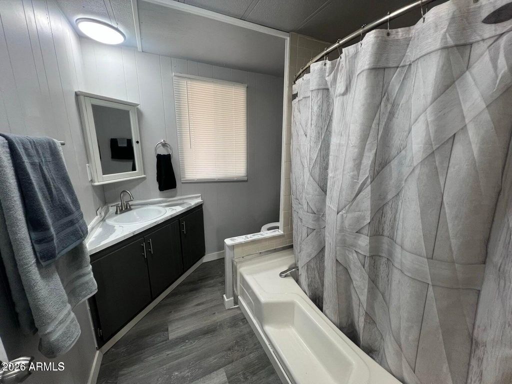 Image 16 of property listing at 10701 N 99TH Avenue 77, Peoria, AZ 85345