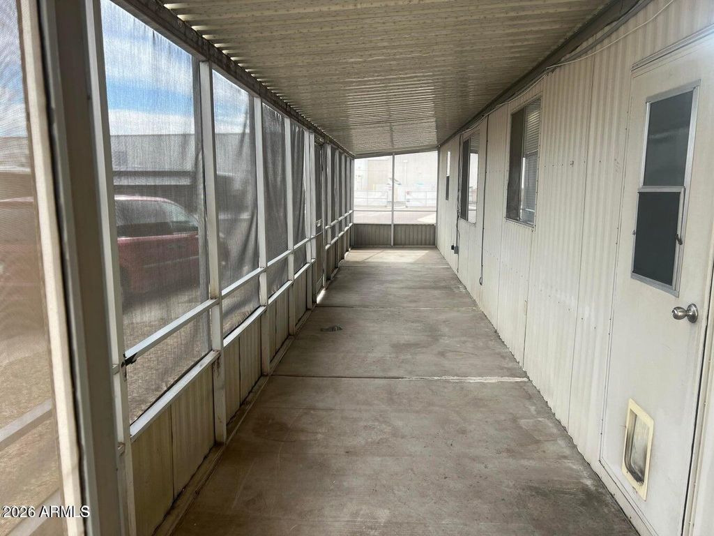 Image 19 of property listing at 10701 N 99TH Avenue 77, Peoria, AZ 85345