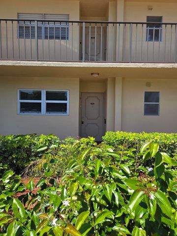 3755 Via Poinciana 108, Lake Worth, FL 33467