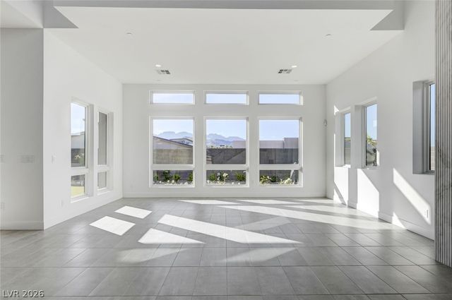 10738 Desert Heights Avenue, Las Vegas, NV 89135
