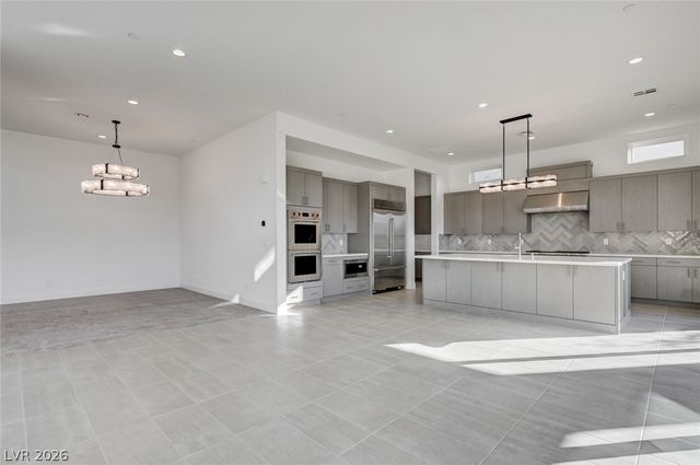 10738 Desert Heights Avenue, Las Vegas, NV 89135