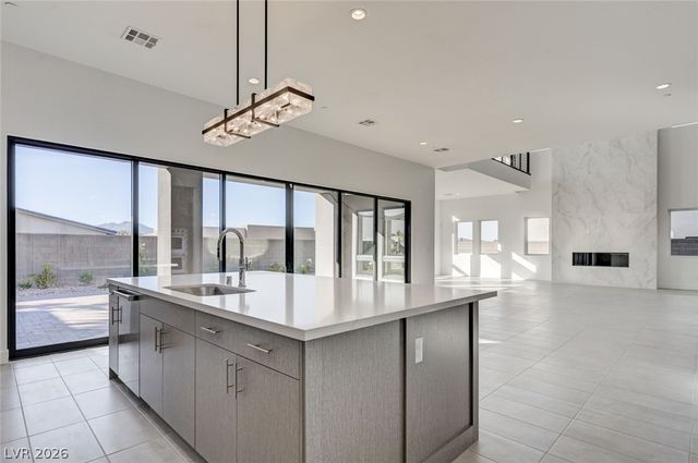 10738 Desert Heights Avenue, Las Vegas, NV 89135