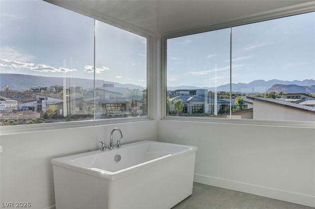 10738 Desert Heights Avenue, Las Vegas, NV 89135