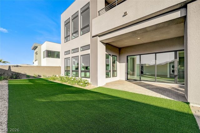 10738 Desert Heights Avenue, Las Vegas, NV 89135
