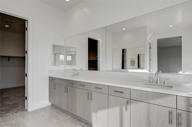 10738 Desert Heights Avenue, Las Vegas, NV 89135