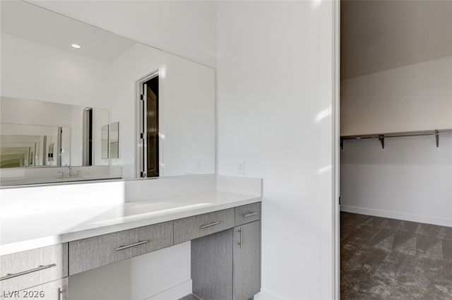 10738 Desert Heights Avenue, Las Vegas, NV 89135