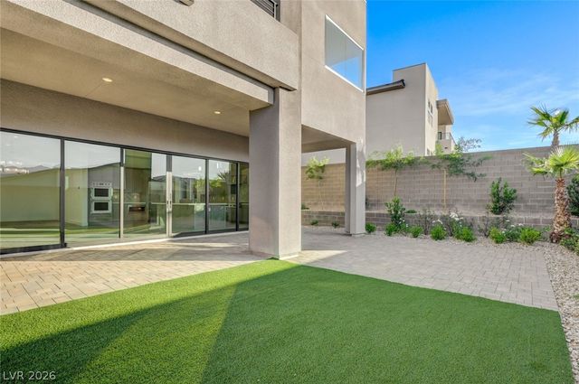 10738 Desert Heights Avenue, Las Vegas, NV 89135