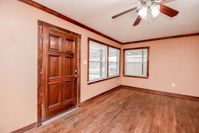 5419 Firefly Avenue, Houston, TX 77017