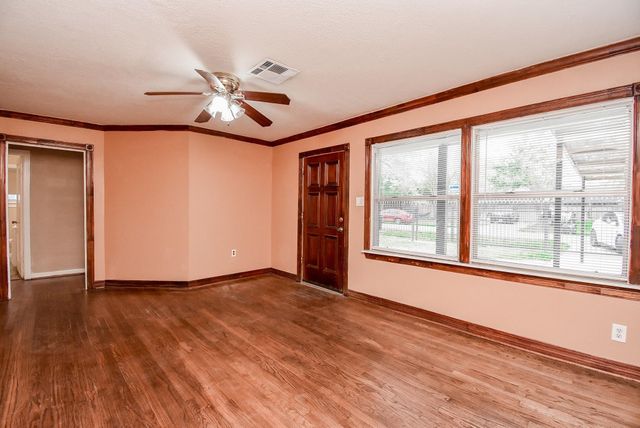 5419 Firefly Avenue, Houston, TX 77017