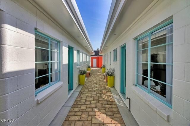 1072 S Seaward Avenue, Ventura, CA 93001