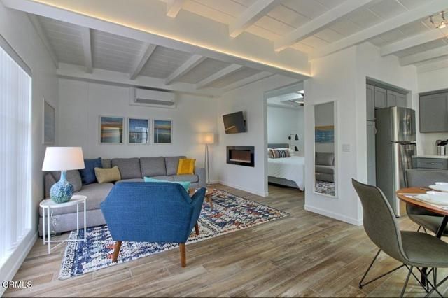 1072 S Seaward Avenue, Ventura, CA 93001