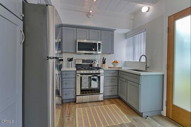 1072 S Seaward Avenue, Ventura, CA 93001