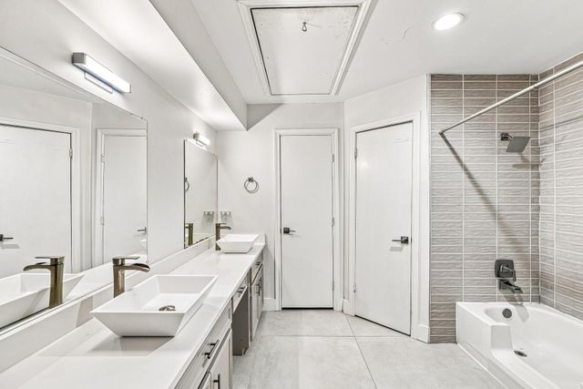 1135 Trowbridge Drive, Houston, TX 77062