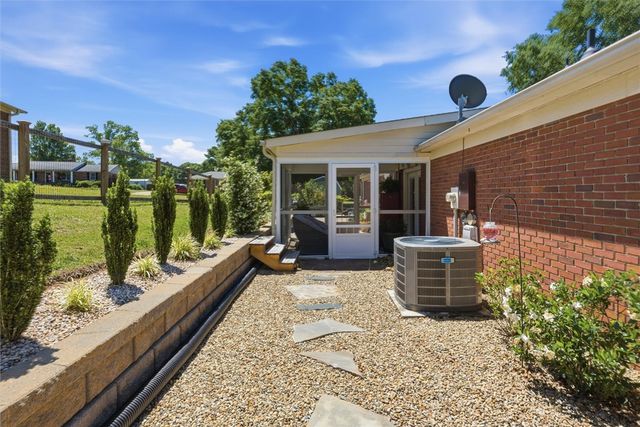 200 Lakewood Drive, Anderson, SC 29621