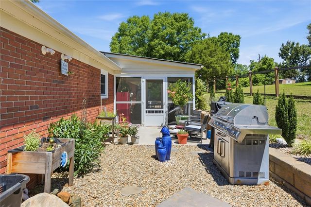 200 Lakewood Drive, Anderson, SC 29621