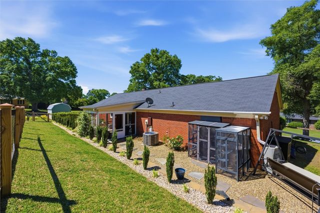 200 Lakewood Drive, Anderson, SC 29621