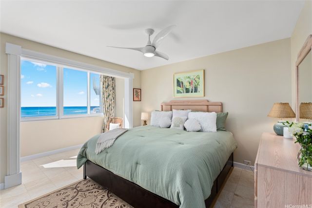 2969 Kalakaua Avenue 202, Honolulu, HI 96815