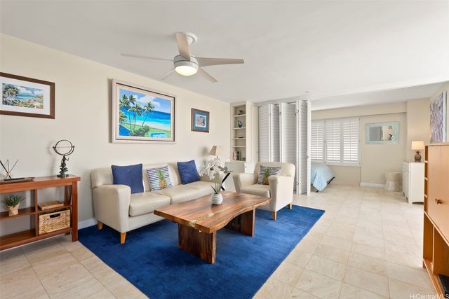 2969 Kalakaua Avenue 202, Honolulu, HI 96815