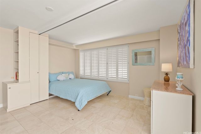 2969 Kalakaua Avenue 202, Honolulu, HI 96815