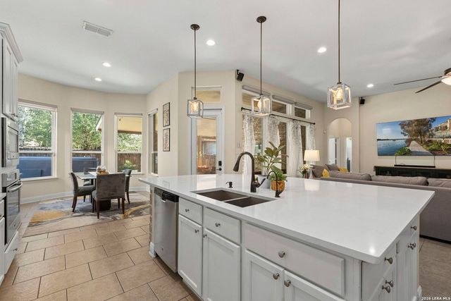 12411 Magnolia Spg, San Antonio, TX 78253