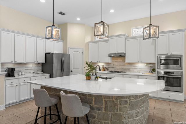 12411 Magnolia Spg, San Antonio, TX 78253