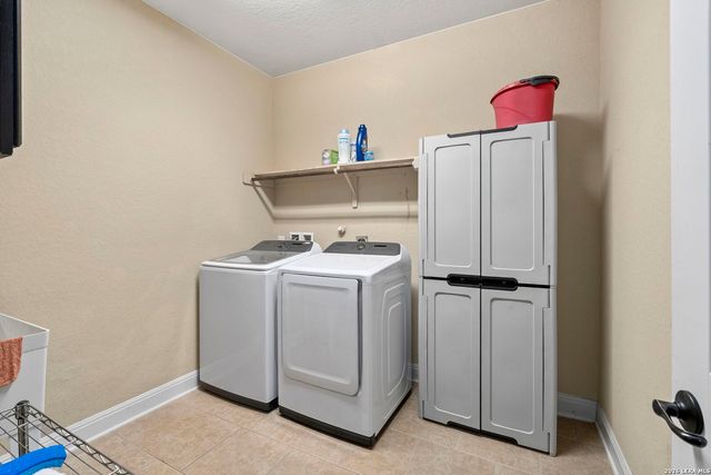 12411 Magnolia Spg, San Antonio, TX 78253